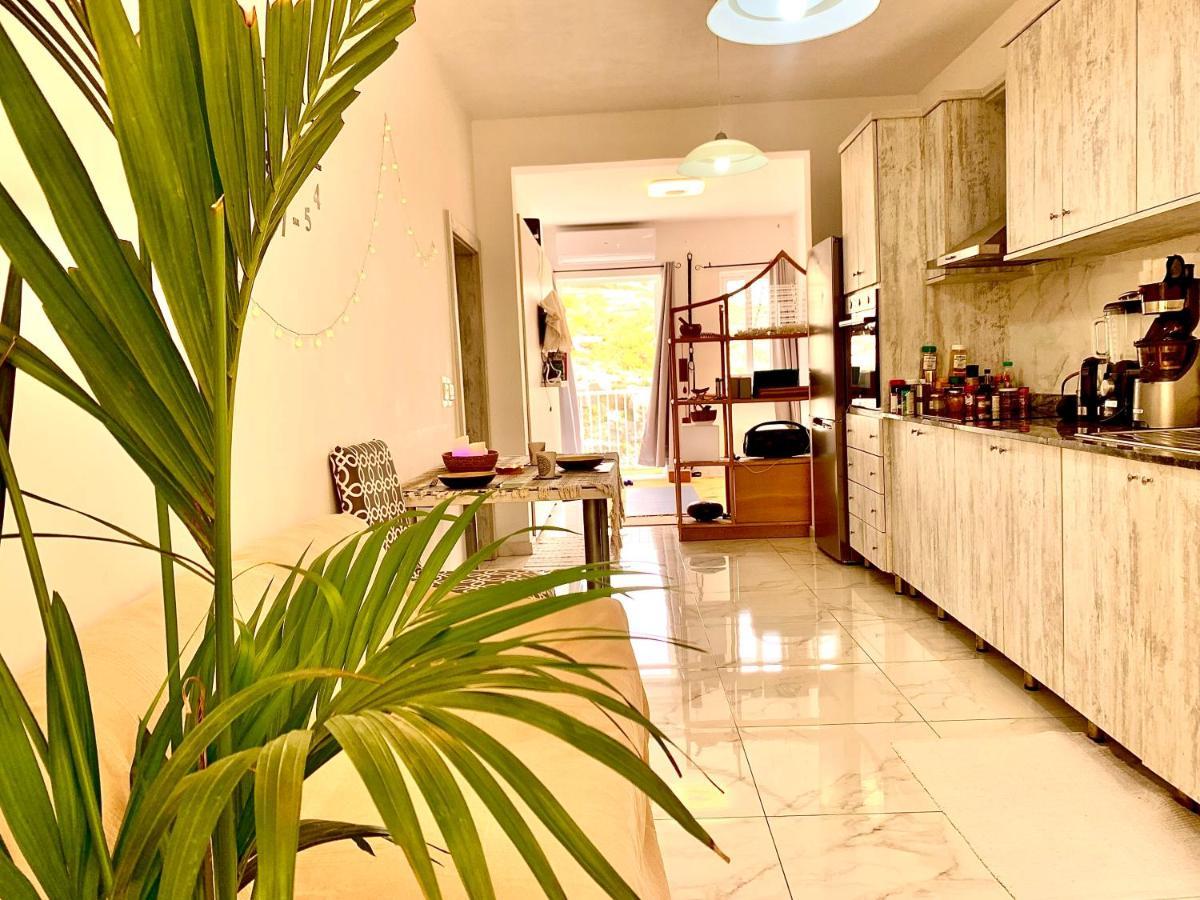 Private Bedroom With Balcony In A Shared Apartment At The Bay Of Xlendi Exterior photo