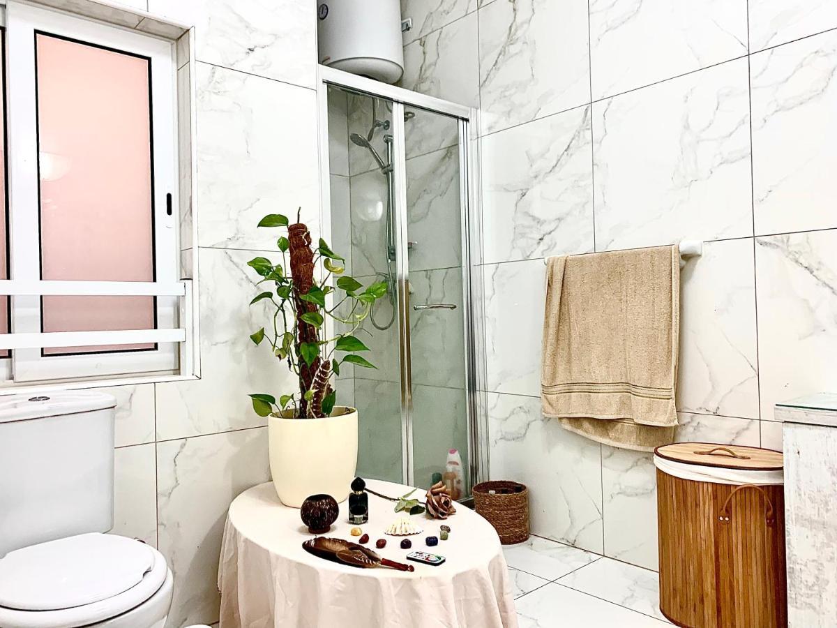 Private Bedroom With Balcony In A Shared Apartment At The Bay Of Xlendi Exterior photo